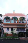 Bunk & Bond Kolkata - 2-Star