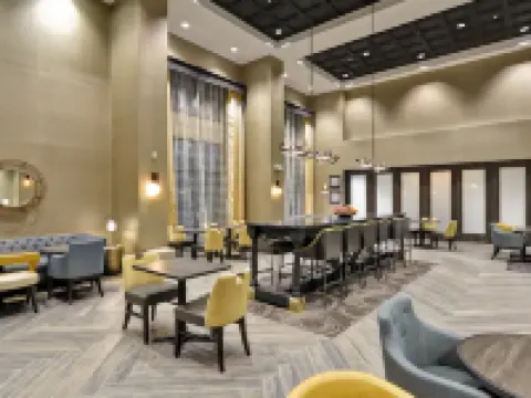 Hampton Inn & Suites Detroit/Warren Hotels in Warren