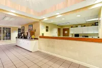 史密斯菲爾德/塞爾瑪溫德姆速 8 飯店 史密斯菲爾德住宿飯店