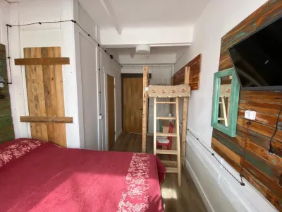 Kamorka S Lezhankoj U Okna Hotel Arkheologicheskiy Kompleks Dunino 주변 호텔