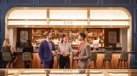 Canopy by Hilton Philadelphia Center City Отели рядом с достопримечательностью «The President's House»