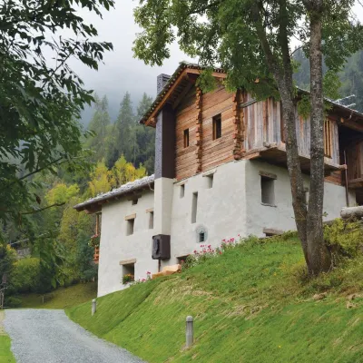 La Maison de Dolphe Chalet de Charme & Art Gallery Hotels near Orsia - Bedemie