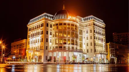 Grand Hotel Отели в г. Luong Son
