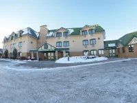 Travelodge by Wyndham Lacombe Hotels in Lacombe