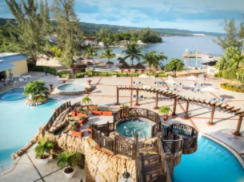 Jewel Paradise Cove Adult Beach Resort & Spa – All Inclusive