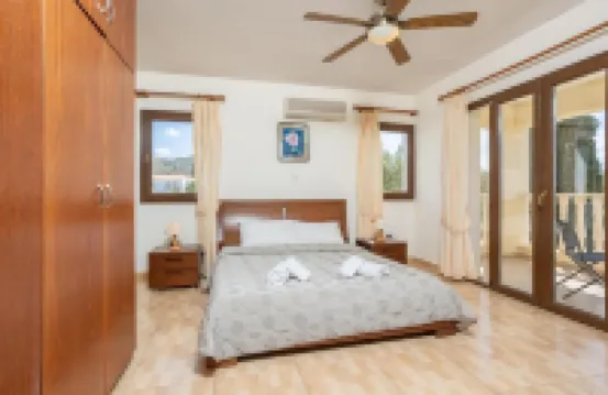 Villa Tsikkos Ena