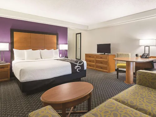 La Quinta Inn & Suites by Wyndham Atlanta Roswell