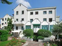 Park Hotel Ai Pini & Restaurant Ai Pini Hotels near IUSVE Mestre