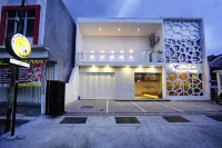 Nomaden Urban Stay - parking