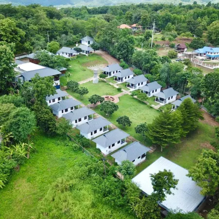 Diamond Village Pai