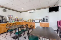 Days Inn by Wyndham Bedford - 2-Star