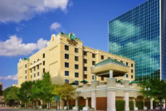 Embassy Suites by Hilton Orlando Downtown Hotels near Lake Eola Park