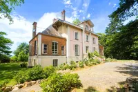 Le Chateau de La Tourlandry Hotels in Saint-Maurice-la-Fougereuse