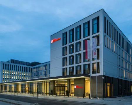 ヒルトン ガーデン イン  クラクフ エアポート クラクフのホテル