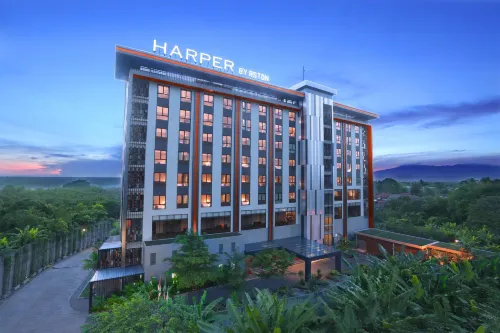 Harper Purwakarta by Aston Hotels in Purwakarta