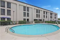 Spark by Hilton Atlanta Kennesaw Town Center