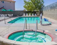 Comfort Inn & Suites Lancaster Antelope Valley - Hot Tub