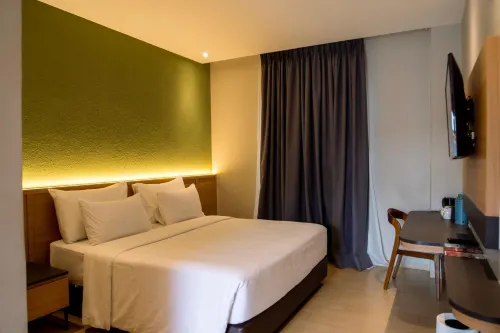 Khas Palu Hotel - 2-Star