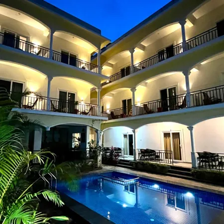 Morjim Sunset Hotel