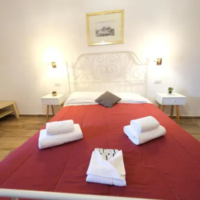 Gialel Guesthouse Hoteles cerca de Grandes Almacenes La Rinascente
