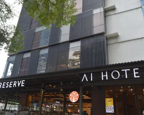 AI Hotel Jakarta Thamrin Hotels near BCA Tower