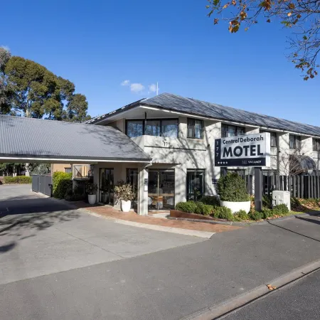 Central Deborah Motel