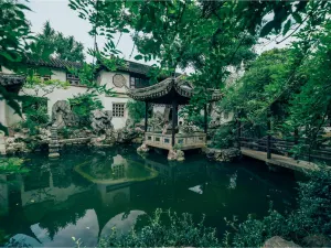 Gardens and Ancient Towns in Suzhou
