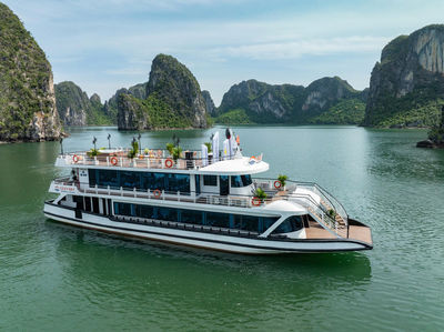 Cozy Cruise Halong Bay