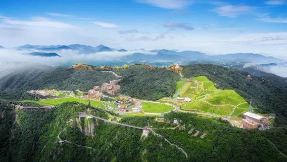玩水避暑