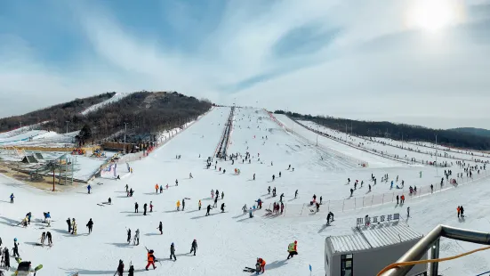 怪坡國際滑雪場