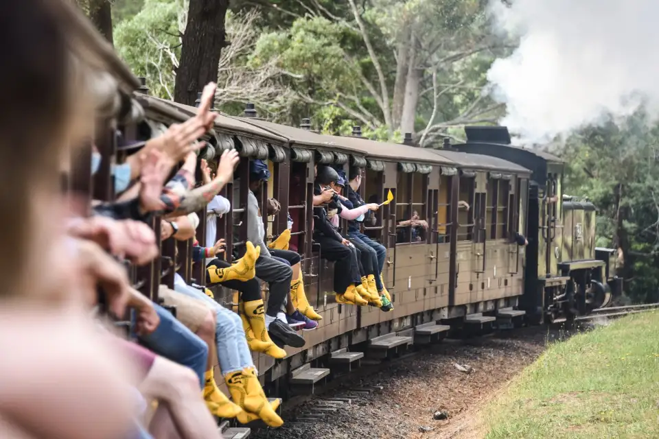 4_Puffing Billy Railway