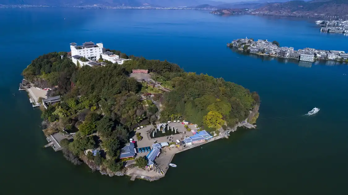 Hotels near Nanzhao Style Island