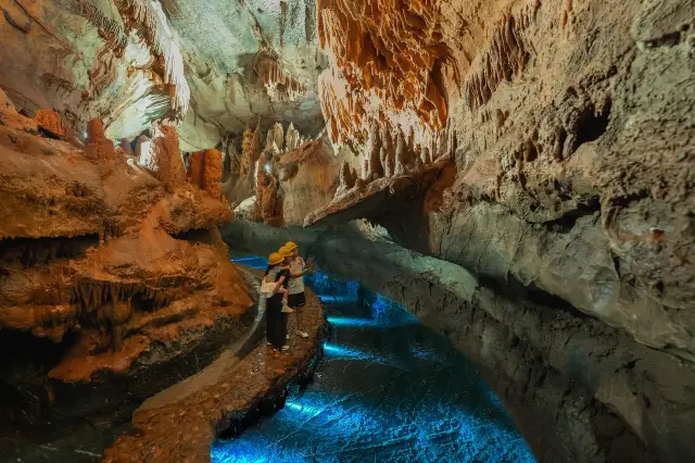 Tonglu Cave Exploration