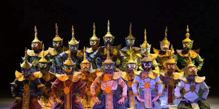 琅勃拉邦佛光舞台秀