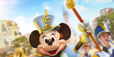 奧韋柯酋 ( APPczh 出售房產請勿觸摸小童