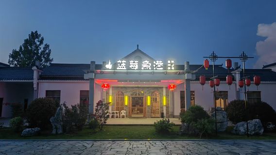 Jiulong Island Ecological Tourism Scenic Area in Yingshan County