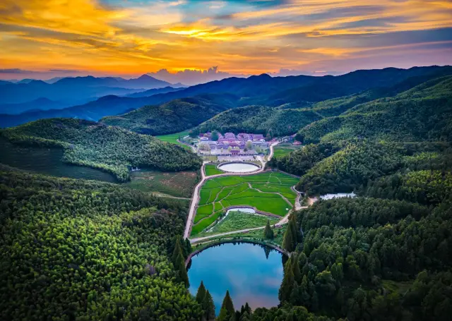 Evening Glow in Jiujiang