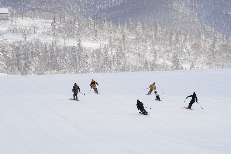 北海道のスキー場直結ホテルに泊まって最高の思い出を作ろう
