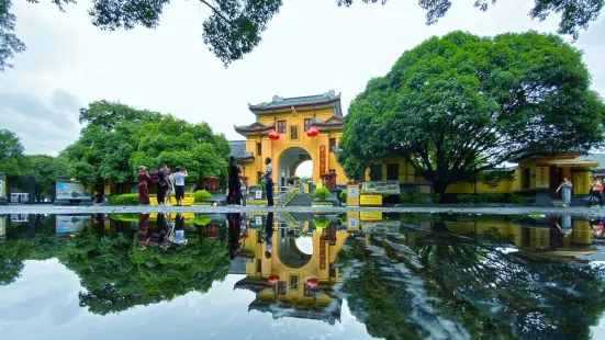 独秀峰王城景区