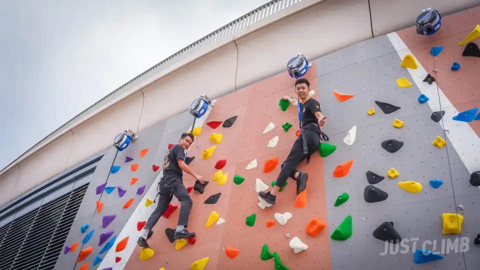 5_JUST CLIMB