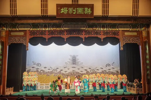 Peking Opera Performances in Beijing