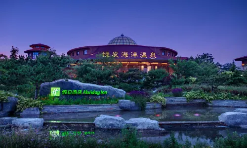 Dalian Jinshitan Green Hair Hot Spring