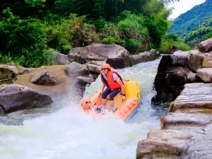 虎嘯峽激流探險漂流