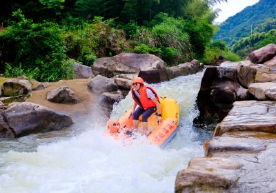 Rapid Adventure Rafting in Huxiao Gorge