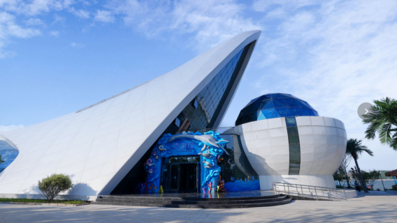 Yunlong Lake Water World