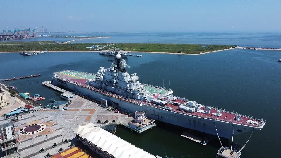 3_Teda Aircraft Carrier Theme Park