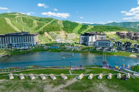 International Resort Cuiyunshan