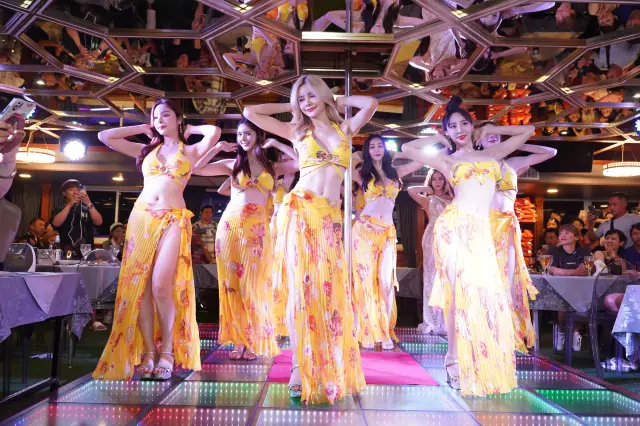 Pattaya Ladyboy Show