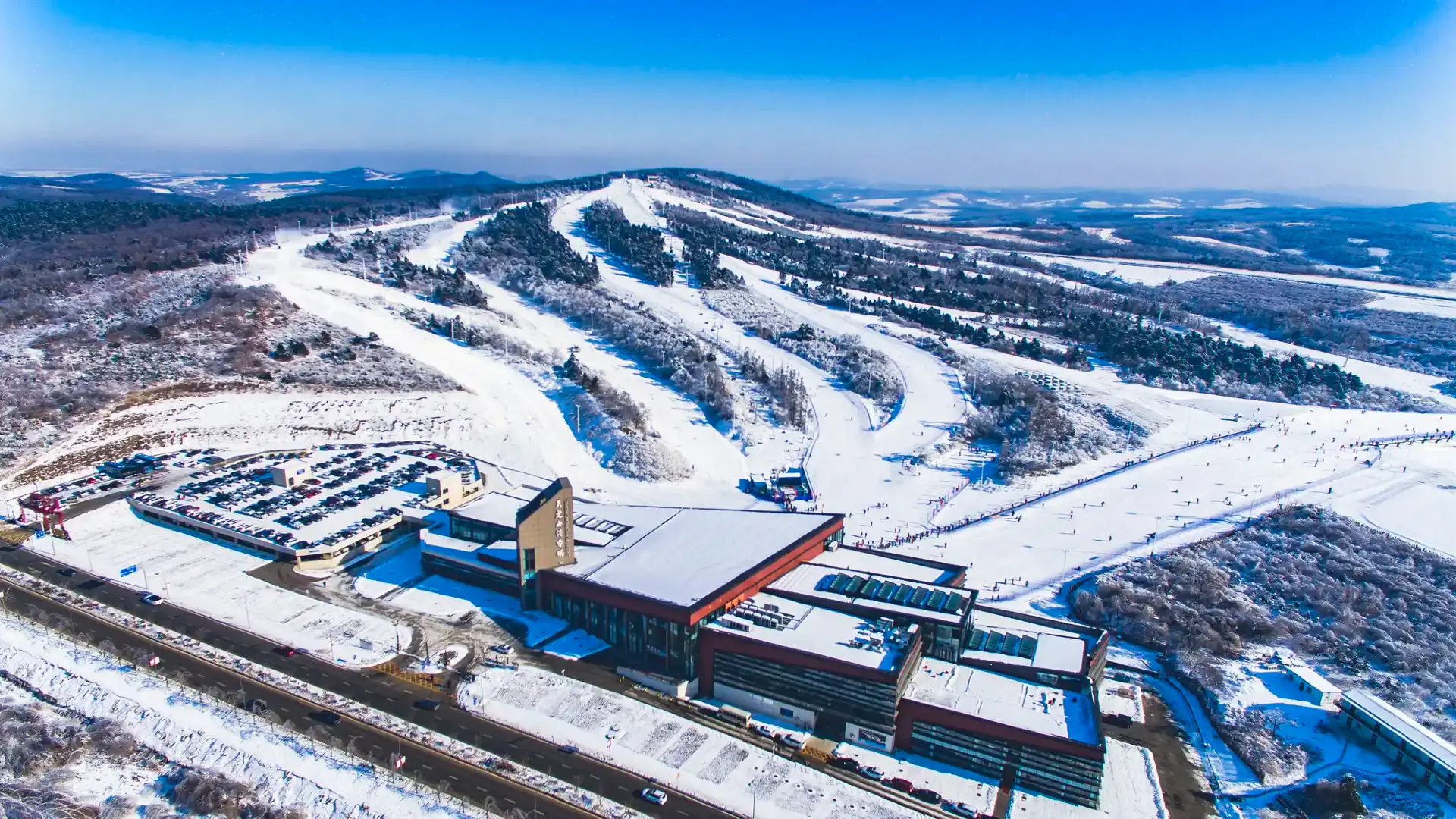 長春定山スキー場周辺のホテル