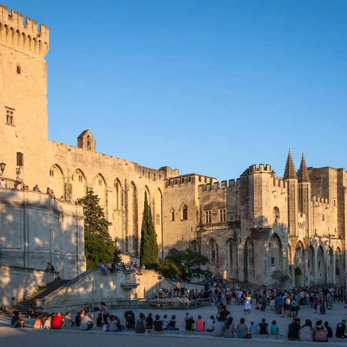 Hoteles cerca de Palacio Papal de Aviñón